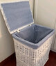 宜然家居 藤编脏衣篮 带盖脏衣服收纳筐脏衣篓洗衣篮 白色筐+蓝白格里布 小号 实拍图