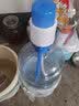争理正 手压式饮水器矿泉水桶手动压水器饮水机抽水泵吸水器桶装取水器 升级款蓝色压水器 实拍图