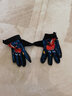 慕兰陆莲（MULANLULIAN）儿童骑行手套全指卡通薄款遮阳防晒3-12岁中大童户外骑平衡车防滑 恐龙宝贝 S号（3-6岁） 实拍图