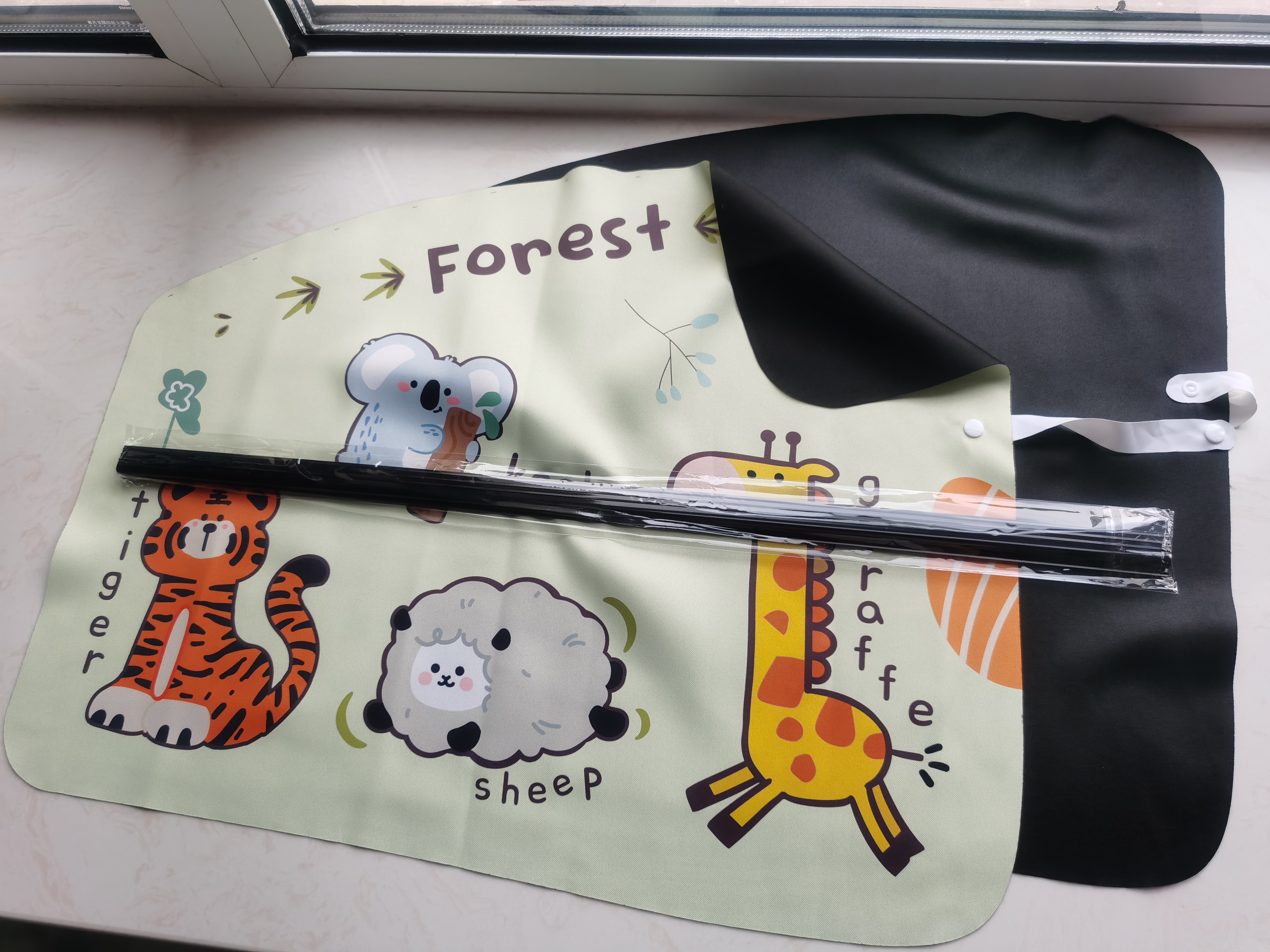 艾布与棉花汽车遮阳帘车窗滑轨式窗帘宝宝车内侧窗隐私帘轨道防晒隔热遮光帘 长颈鹿老虎-【前排一对】 实拍图