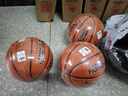 斯伯丁（SPALDING）TF1000典藏系列超纤表皮室内竞技比赛七号成人篮球 77-526Y 实拍图