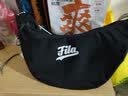 FILA FUSION斐乐潮牌情侣款挎包秋款饺子包单肩包斜挎包包 深黑-BK XS 实拍图