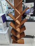 竹艺佳（ZHUYIJIA） 书架创意树形简约落地卧室收纳置物架客厅简易储物书房落地多层 茶色六层-树型书架 实拍图
