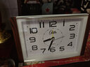 康巴丝（Compas）大字闹钟座挂两用净音扫简约老人闹钟床头台式桌面电子台钟 白色小号座钟2336 长17高11厘 实拍图