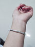 周大生幸运S990银手镯时尚款女年轻款简约可调节送女友生日礼物 圆条素镯-七彩拉丝工艺(约25克) 实拍图