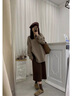 妃莉杋（FeiLiFan）针织连衣裙女装2025秋冬新款小个子气质显瘦小香风毛衣裙子女套装 咖色上衣+半身裙 M 实拍图