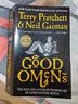好兆头 进口书 英文原版 尼尔盖曼/Neil Gaiman Terry Pratchett著 卷福Michael Sheen 美剧good omens 实拍图