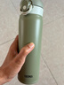 膳魔师（THERMOS）不锈钢保温杯316L不锈钢大容量便携水杯子可定制生日礼物TCMO系列 牛油果绿(KKI) 500ml 实拍图
