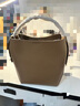 拉菲斯汀门票福桶包2025新款真皮单肩斜挎包女小众手提水桶包 621896 巧克力棕【头层牛皮大号】 实拍图