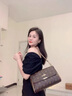 袋鼠卡拉生日礼物送女友老婆2025新款女士单肩斜挎包小包包品牌轻奢女包 棕配杏（礼盒装+手包+卡包） 实拍图