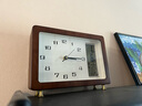 汉时（Hense）创意复古台钟万年历桌面时钟客厅座钟电视柜坐钟摆件家用钟表HD76 胡桃木+石英机芯(20.5*27)cm 实拍图