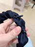 晓青瓜2025爆款蝴蝶结黑色高颅顶发卡百褶发箍简约百搭发卡生日礼物女 黑色水钻发箍F2649 实拍图