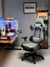 南皇电竞椅游戏椅子电脑椅人体工学椅可躺久坐舒服力学椅宿舍休闲办公 5代按摩款-纳帕魅影灰-4级气杆-6D扶手乳胶坐垫 155-180度(含) 可旋转可升降扶手 -尼龙脚 实拍图