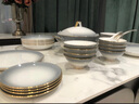 国玥骨瓷餐具碗碟套装轻奢碗盘套装景德镇陶瓷家用碗具金边碗筷礼盒 渐变灰56头5高脚实用版 礼盒装 实拍图