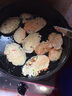 铸彩平底锅煎锅 铸铁加厚加深生铁饼铛无涂层家用水煎包烙饼铛煎锅 木柄双耳煎锅34cm（无盖） 34cm 实拍图