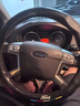 HOCASEN福特蒙迪欧福克斯领睿锐界探险者锐际汽车防滑碳纤维方向盘套真皮 D形/碳纤皮-黑色-福特标 实拍图