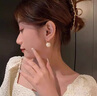 沐嫣贝珠耳环女轻奢气质高级感生日礼物潮复古时尚百搭港风钩耳饰 白色贝珠耳环(1.5cm) 实拍图