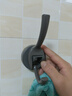优勤吸盘挂钩免打孔强力承重浴室厨房入户门后粘钩壁挂式无痕钩子收纳 【枪灰】吸盘凤尾钩【1个装】 实拍图