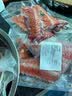 海泽鲜【4件免运】现切冰鲜三文鱼头鱼骨 边腩条 边角料 烧烤食材三文鱼 【现切鱼骨】 500g 实拍图