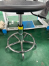 金扎特（ESD）J01防静电凳子升降旋转椅子工厂车间流水线学校实验室医院圆凳 J01电镀圈脚+轮子（高42-55cm） 实拍图