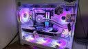 玩嘉 孤勇者无立柱matx主板电脑机箱360水冷海景房机箱纯白30/40系列超长显卡侧透主机箱 孤勇者白色升级版+6极光风扇【白光，大4D 实拍图