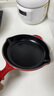 酷彩（Le Creuset）法国进口珐琅锅铸铁20/23/26cm圆形浅煎锅平底煎烤锅多功能平底锅 【1-2口之家】红色 20cm 实拍图