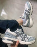 亚瑟士ASICS复古慢跑鞋男女同款老爹鞋运动休闲鞋舒适运动鞋 GEL-1090 烟灰色 37.5 实拍图