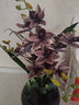 高档蕙兰仿真花假花带花瓶套装摆件家居客厅电视柜餐桌前台装饰花 黑瓶+暗夜紫色套装 实拍图