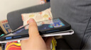ESCASE适用iPad10保护套带笔槽10.9英寸苹果第十代平板电脑壳智能休眠轻薄防摔不伤机迪士尼米奇灰白色 实拍图