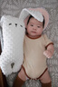 康贝邦新生婴儿枕头纯棉宝宝安抚侧睡靠背枕儿童抱枕兔子枕防惊跳压被包 0-6岁 粉色小兔 【食品级PE-放心啃咬】 实拍图