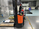 诺力（NOBLELIFT）1.5吨全电动液压堆高车 站架式托盘升降堆垛车1.6米PSE15-C 晒单实拍图