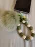 手机挂绳女款手腕链子毛球挂坠挂件ins网红手工串珠手链手提手机壳通用防丢吊绳挂链 短款【墨绿白】磨砂花朵珠子毛球挂绳+微透夹片 实拍图