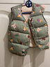 贝肽斯儿童羽绒马甲冬季轻暖款男女童婴儿背心宝宝内搭外穿保暖 绿色欢乐小熊 100 cm 实拍图