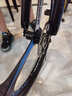 EG7山地自行车成人学生变速越野单车双减震赛车26寸青少年男女 三刀【升级减震 轻量铝架】黑蓝 24寸27速【适合：145-165CM】 实拍图