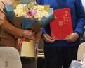 奕本 金婚证书银婚钻石婚证书周年纪念爸妈礼物婚礼演讲稿宣誓结婚证书结婚纪念证书DIY婚姻纪念礼物定制 【三折金婚证书】【奥丽红】 5k竖放A4 实拍图