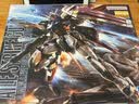 万代（BANDAI）MG1/100翔翼型突击高达RM空战型强袭 实拍图