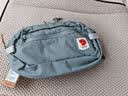 FJALLRAVEN北极狐轻量单肩小包 1.5L 迷你包运动腰包旅游手机包斜挎包 23223 016鲨鱼灰 实拍图