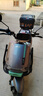 凤凰（Phoenix）2025新款电动摩托车M95电动车72V超长续航代步车男女士电瓶车前后碟刹两轮长跑王电摩高速踏板车 升级款大牛八代枪灰色【护杠+尾箱】 72V24A载能铅酸-续航约90公里 实拍图