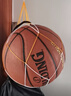 斯伯丁（SPALDING）篮球5号室内外耐磨兼用五号PU材质青少年儿童篮球77-476Y5 实拍图