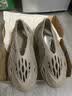 阿迪达斯Yeezyfoam水泥灰椰子男女运动洞洞鞋GV6840 51 实拍图