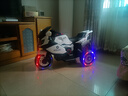 喜靓贝儿童电动摩托车2-8岁小孩大号玩具车三轮可坐人宝宝遥控童车礼物 白色双驱+大电瓶+手机蓝牙 实拍图