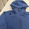 迪桑特（DESCENTE）TRAINING综训运动健身防泼水男士加绒梭织上衣 NV-藏青色 M (170/92A) 实拍图
