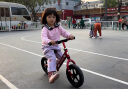 永久（FOREVER）儿童平衡车小孩滑步车2-6岁滑行童车溜溜车两轮无脚踏单车酒红色 晒单实拍图