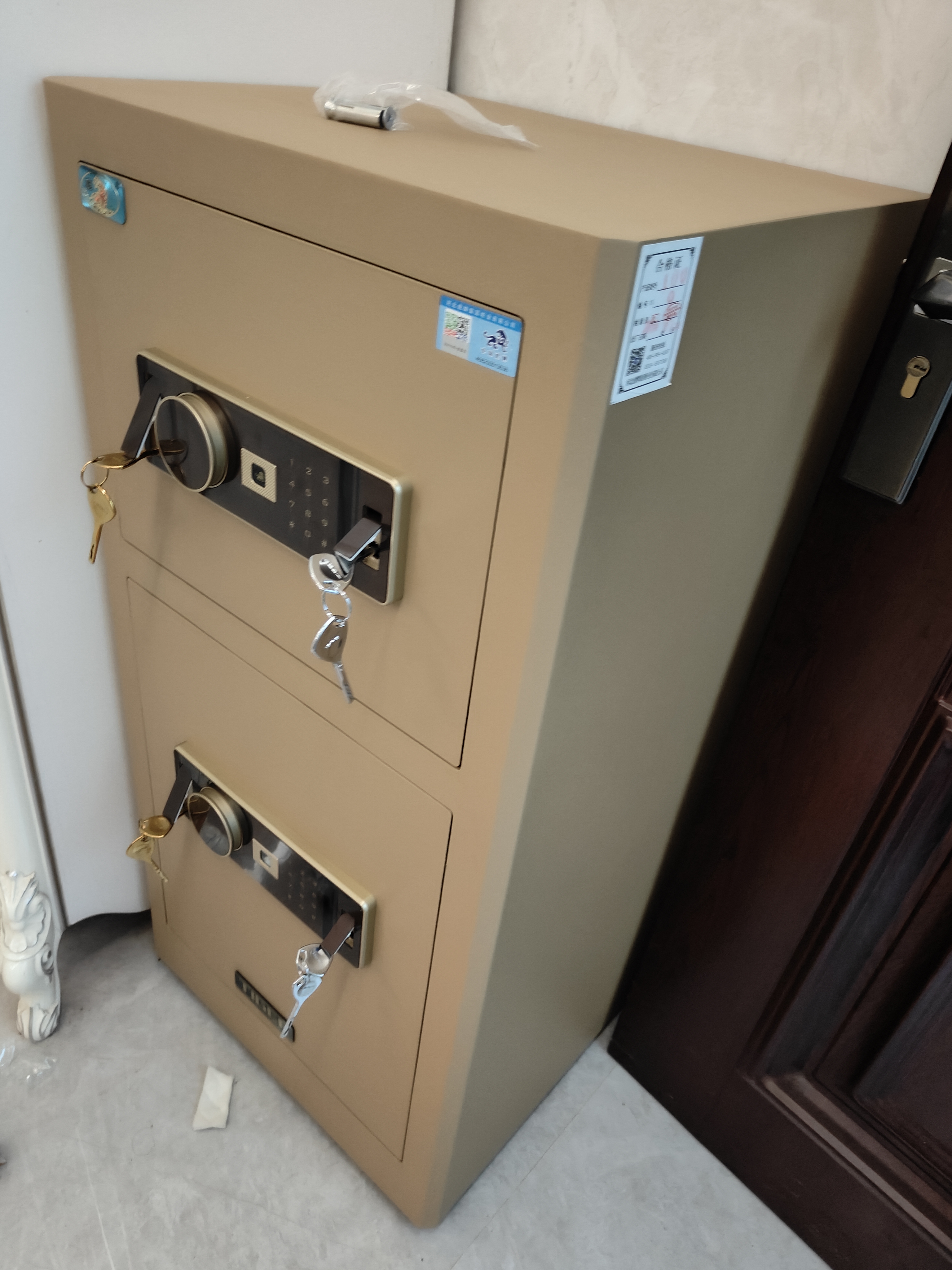虎牌保险柜家用小型指纹密码WiFi保险箱办公全钢防盗可入墙 100双门(备注颜色) 驭尚系列（触控密码） 实拍图