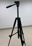 先视道 通用视频会议摄像头三脚架摄像机落地三脚支架高度可调可移动适用各种品牌设备最高2米可调 40-140厘米三脚架+梯形托盘（桌面用套餐） 实拍图