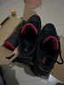 乔丹QIAODAN男鞋球鞋2025毒液皮面防水低帮篮球鞋缓震防滑运动鞋 黑色/炽焰红 42 实拍图