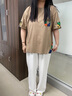 萌菲思胖女人200斤加肥加大码女装胖妹妹宽松遮肚子显瘦上衣夏季新款韩 卡其 XL【建议150-200斤】 实拍图