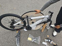 飞鸽（FLYING PIGEON）山地自行车成人男女变速山地车青少年中小学生车越野户外骑行单车 【高碳钢】G8002代-辐条轮-灰色 27.5寸轮组（适合170-190cm） 21速入门版 实拍图