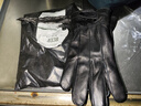 妃施奥真皮手套男士薄款开车保暖防风骑行女士绵羊皮手套冬季加绒摩托车 男士加绒带扣-真羊皮100% 均码 实拍图