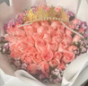 来一客情人节鲜花99朵红玫瑰花束生日礼物表白求婚全国同城配送 52朵粉玫瑰白纱包装 实拍图